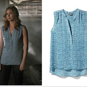 Light blue tank split neck Vince